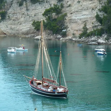 Mar Adentro Hotel Patitiri