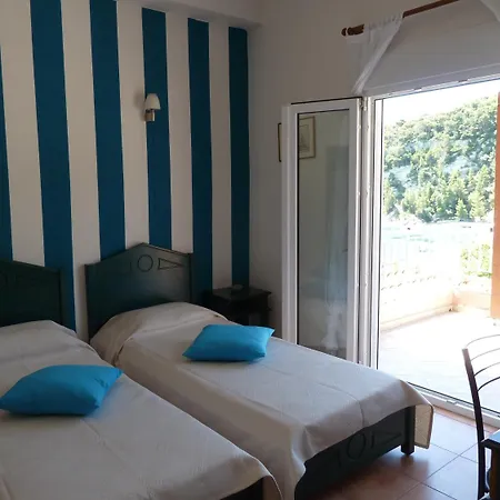 Hotel Mar Adentro Patitiri