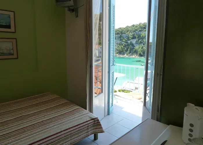 Hotel Mar Adentro Patitiri